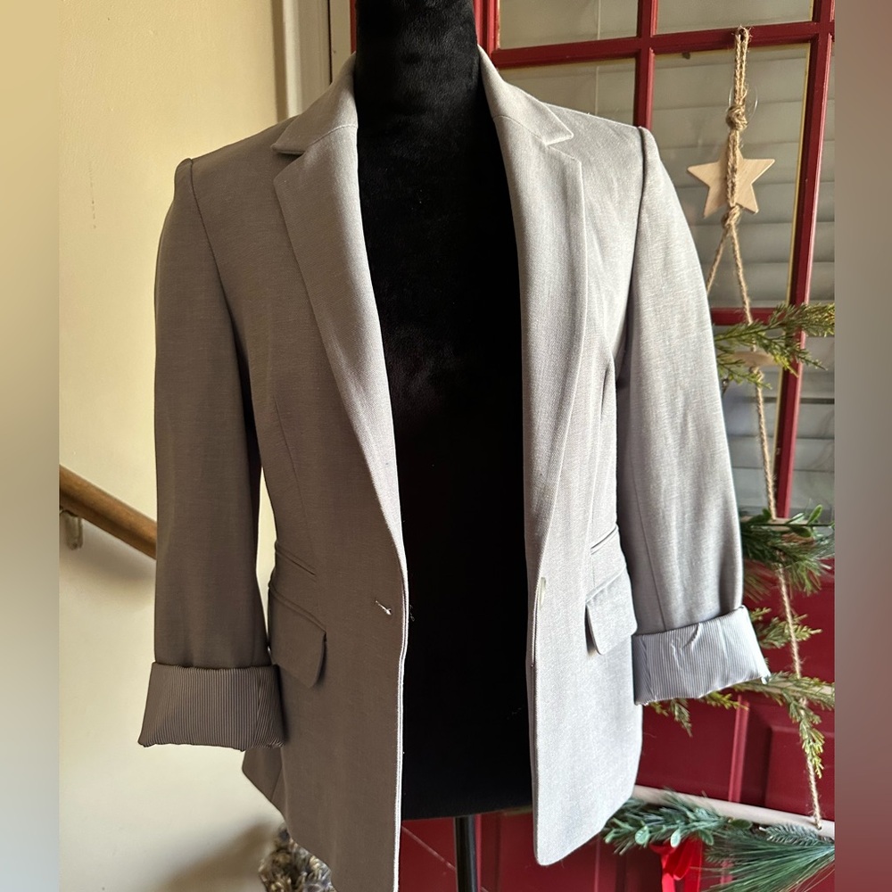 Express Blazer Size 4 cute lining